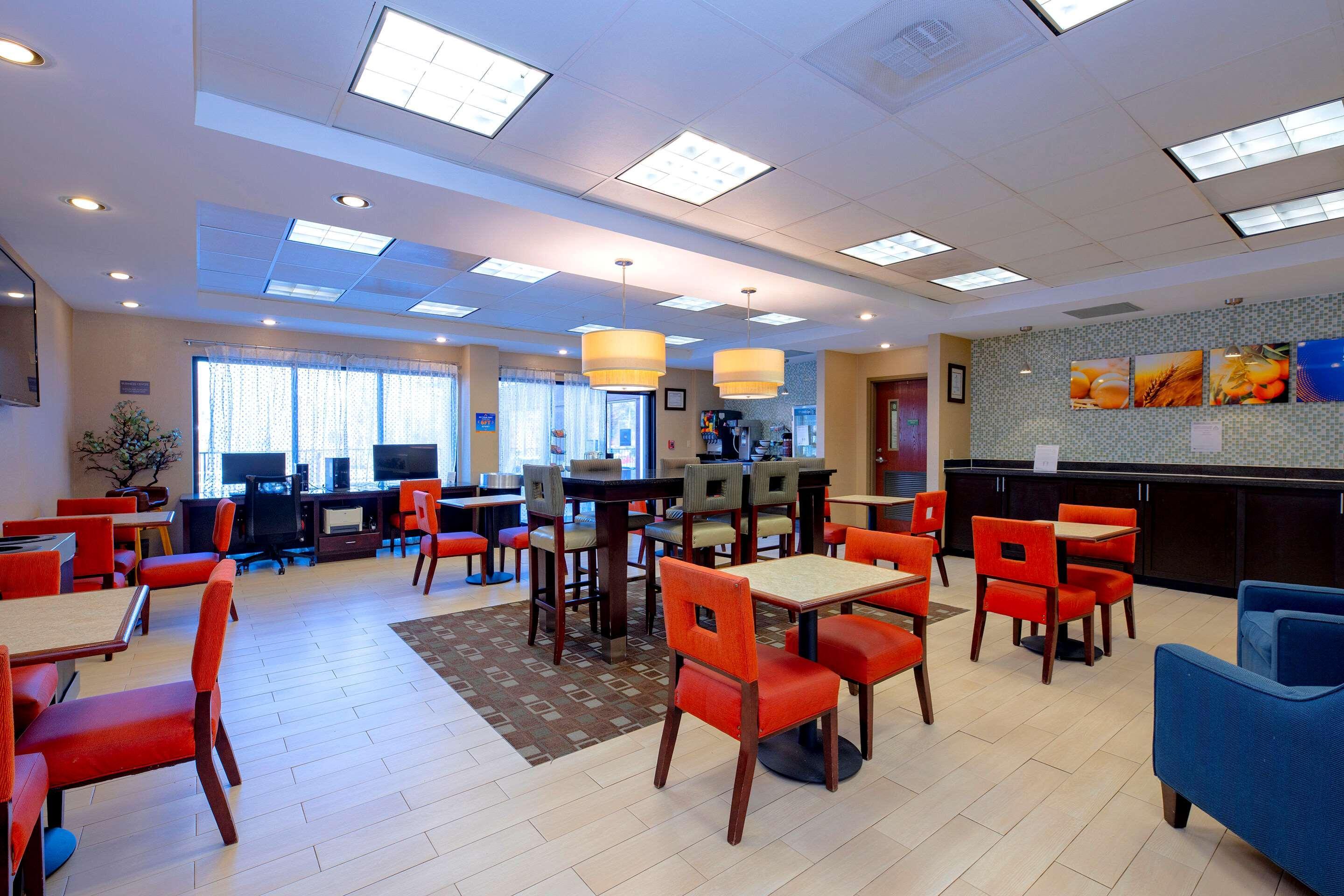 Comfort Inn Near Quantico Main Gate North Dumfries Buitenkant foto